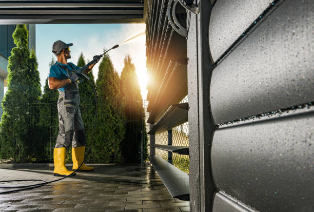 Why Choose Our Certified Pressure Washing Experts for Your Project Needs in Saratoga, CA?